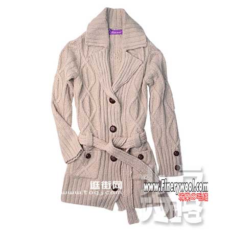 温暖而休闲的冬季手工编织粗线<em>长款开衫</em>毛衣 