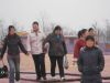 走在幸福的大道上.