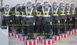 专业生产销售玻璃钢警察(图)