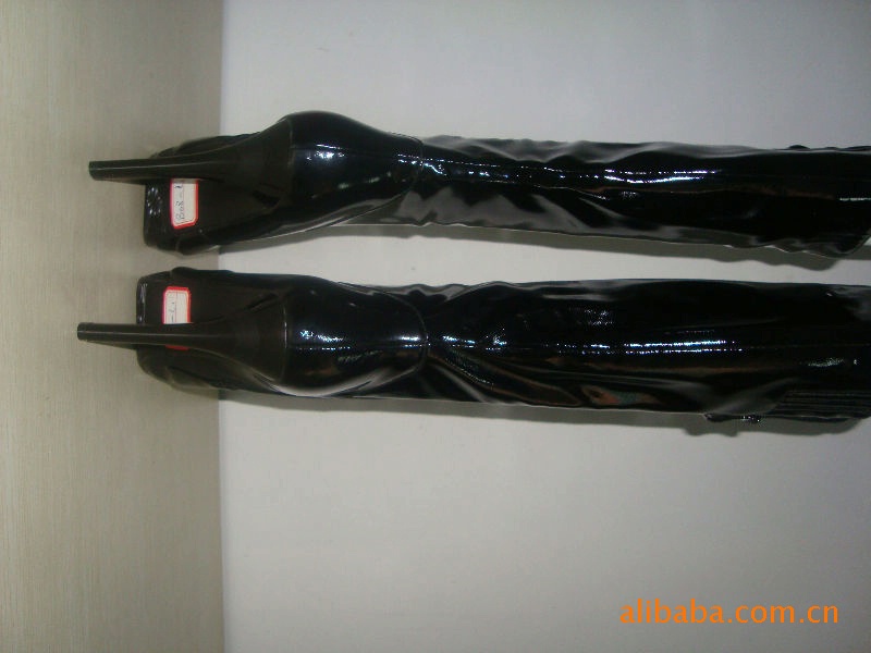 时尚高跟真皮靴;品牌跳舞靴;2010新款YTM马鞋