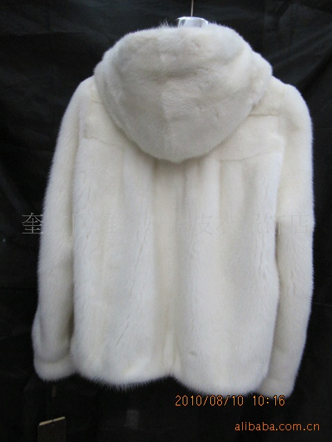 <em>水貂</em>小款<em>女上衣</em>批发<em>水貂</em>上衣潍坊<em>女上衣</em>价格/