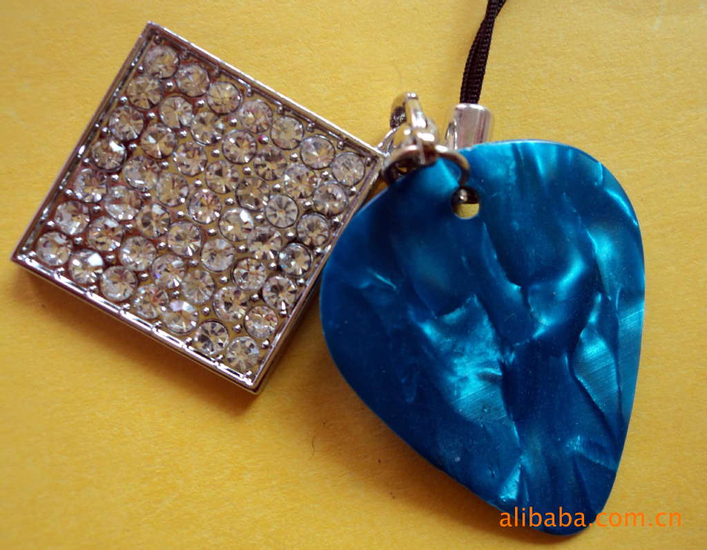 件-【最低价】供应各类精致拨,指套,项链拨片,