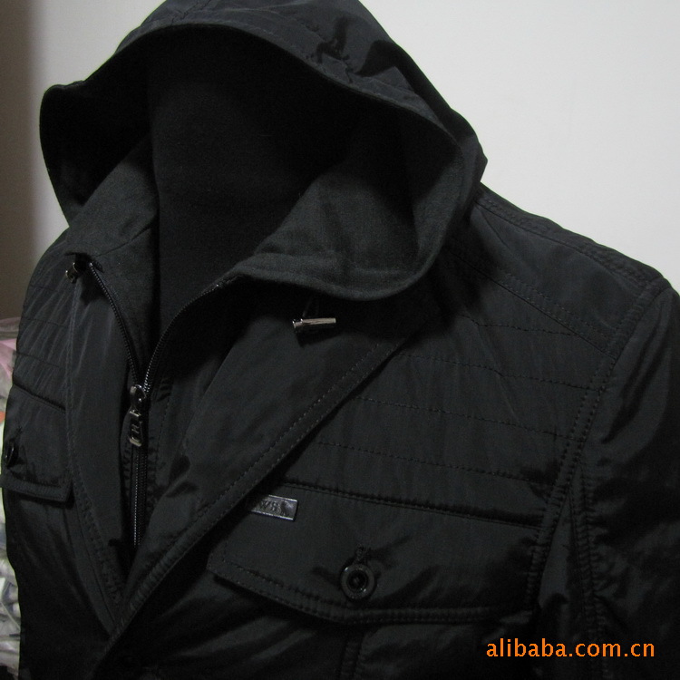 11月15日,最新到<em>七匹狼</em>男装样板衣,棉服、夹克