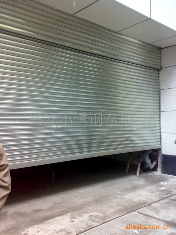 卷闸门 彩钢门 镀锌手动卷闸门 _ 卷闸门 彩钢门