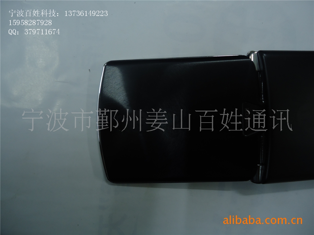 厂家直销MOTO V168 翻盖时尚手机,双卡双待3