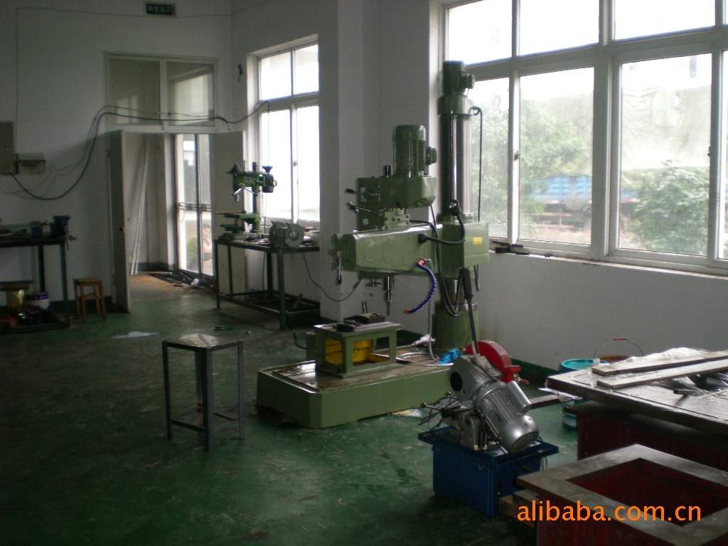 设计制造拉伸模具(产品无需退火)