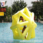 【优质产品】厂家供应水上充气滚球/水上大型充气玩具