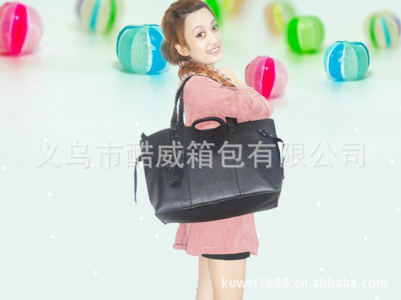 <em>批发</em>采购时尚休闲包-<em>女式包批发</em> 时报斜挎包 女