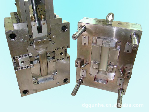 大量出售HASCO,DME标准出口精密塑胶模具