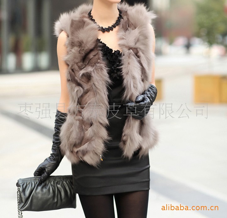 【新款 <em>狐狸毛马甲</em> 短款 瑞丽皮草 皮草服装 支