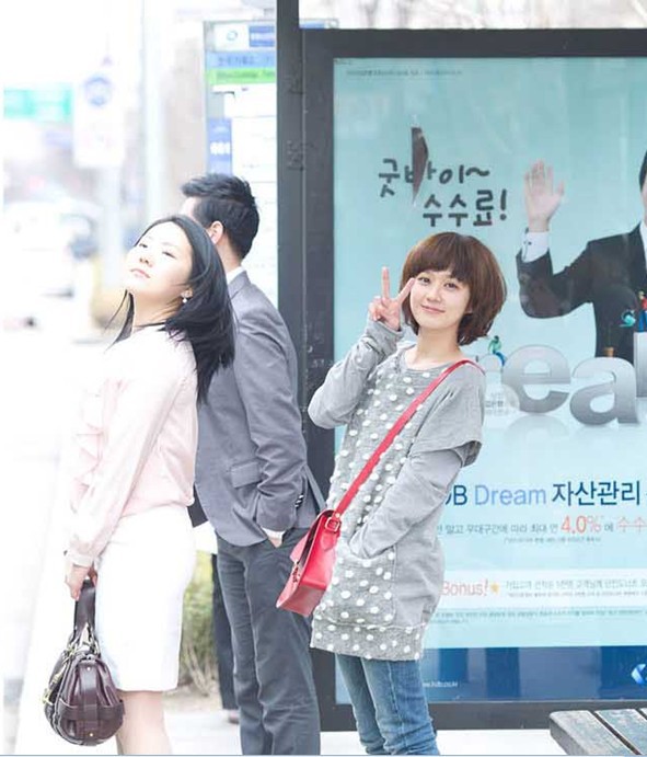 【2011新款<em>女包韩剧</em>童颜美女张娜拉同款简约
