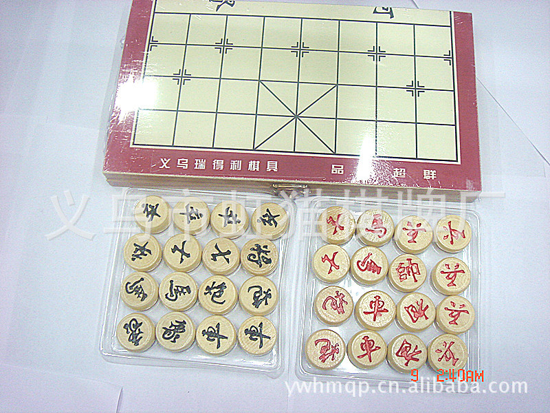木制带盘鼓型中国象棋图片,木制带盘鼓型中国