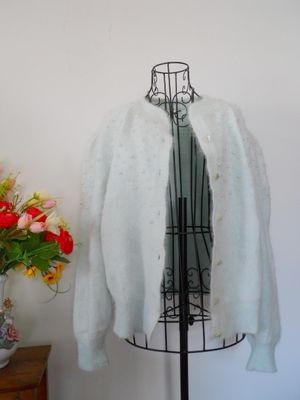 兔毛<em>开衫 女</em> <em>浅蓝色</em>外套 手工穿珠外贸杂款<em>毛衣</em>