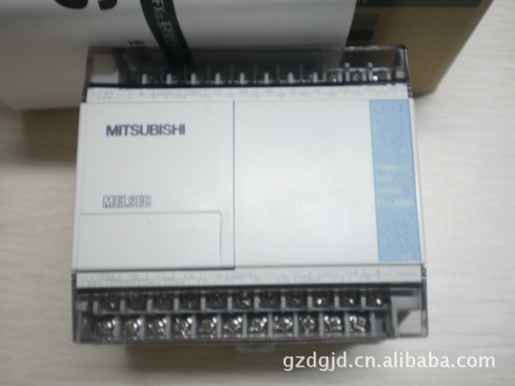 三菱fx2n-16mr/mt plc