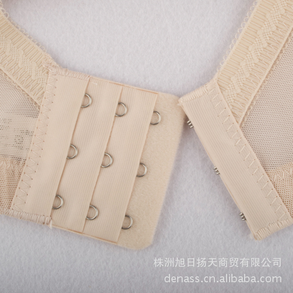 聚拢美体柔珠按摩<em>胸罩</em> 新款岱馨琪<em>文胸批发</em> 厂