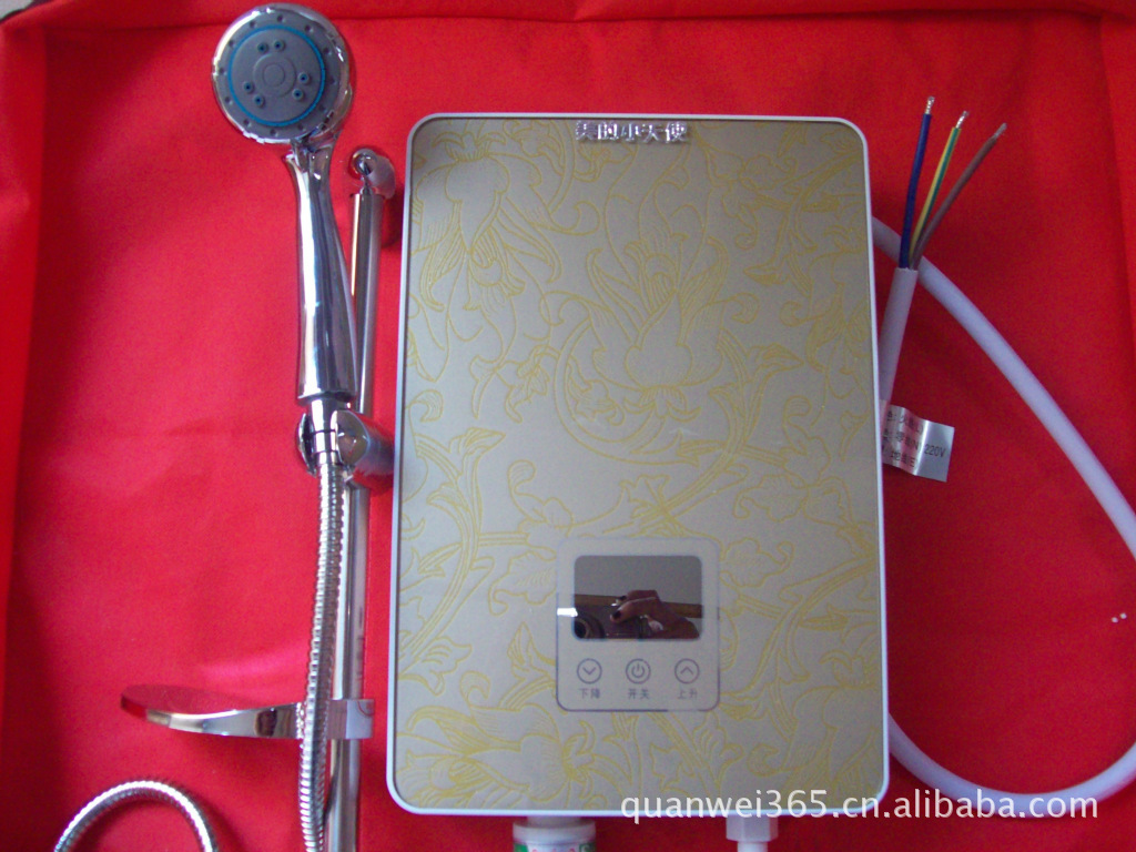 美的小天使8000瓦 即热式电热水器 智能恒温 安