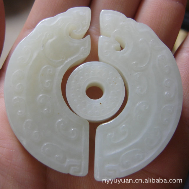 新疆和田玉挂件玉器雕刻 珠联璧合 仿古双龙 平