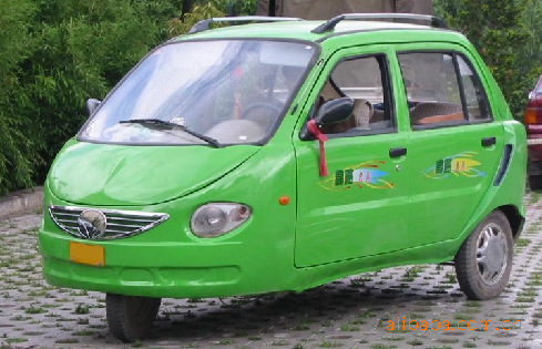 封闭式三轮摩托车外壳模具制造技术转让 图片