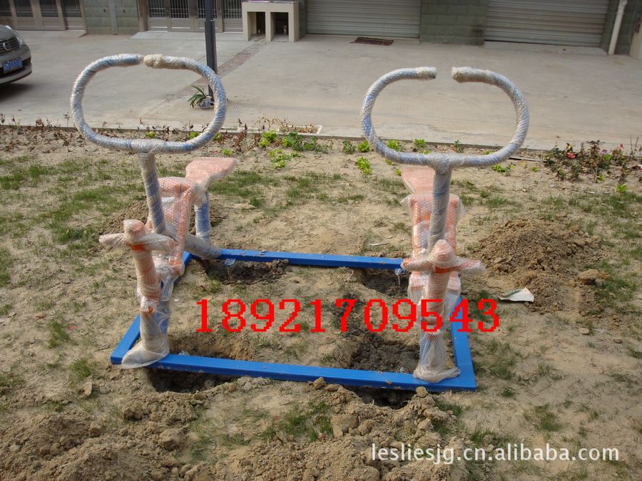 店举重康辉小区铁体育健身器材双位骑马机自制供货台图片