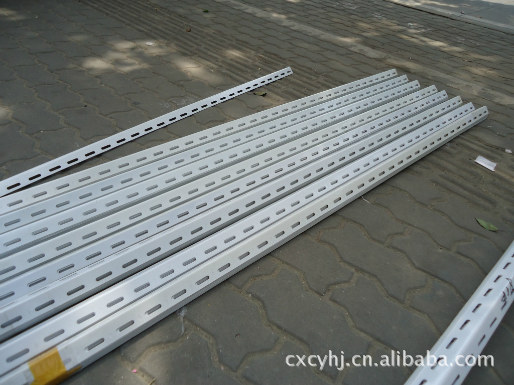 【专业生产3*3\/4*4等边冲孔角钢 5*7不等边角钢 三角片】价格,厂家,图片,仓储货架,慈溪市浒山腾飞货架经营部-马可波罗网