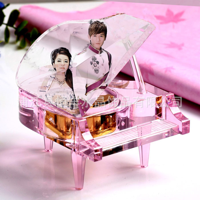 【梦幻水晶音乐盒 创意情人节生日礼品 厂家直
