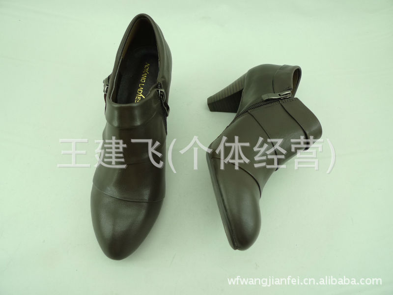 【<em>奥康</em>皮鞋<em>女鞋</em>咖啡112211328黑112211327