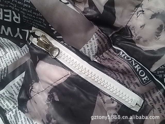 【<em>30元</em>两面穿时尚潮流个性<em>女装</em>棉衣<em>马甲</em>背心