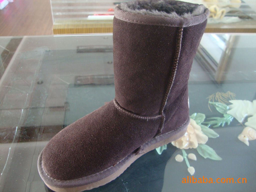 【长年生产加工雪地靴,冷粘鞋】