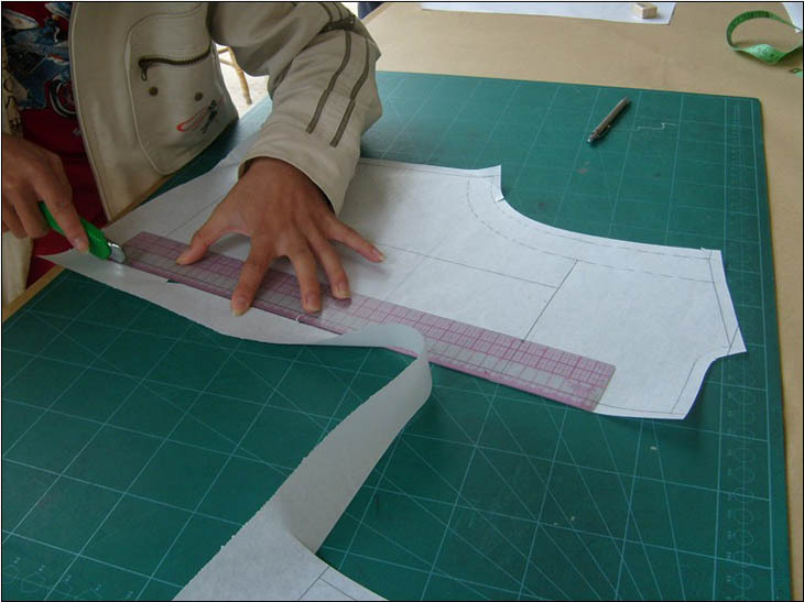 <em>服装</em>纸样制版,电脑打板,CAD<em>图纸</em>输出,承接来样