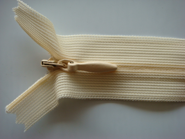 【引进日本先进技术再创新 隐形拉链布带 强度超过行业标准50%】价格,厂家,图片,拉链,三力(福建)拉链有限公司-马可波罗网