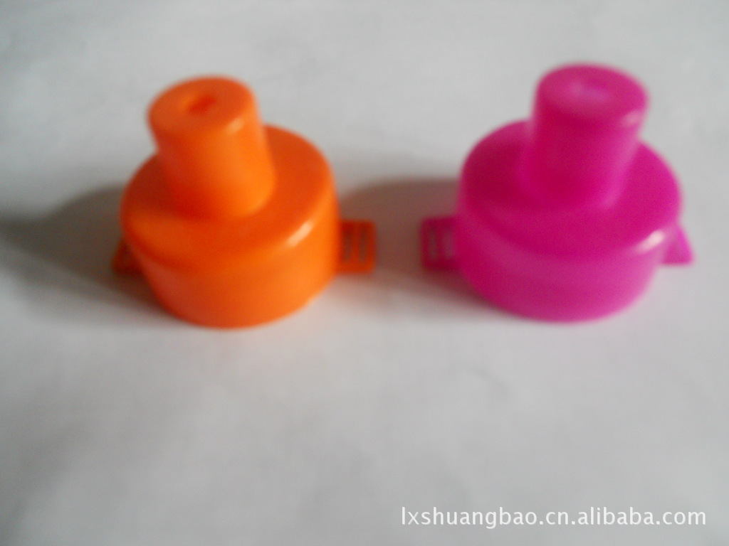 新民晚报：塑料袋收费引出思考(图)