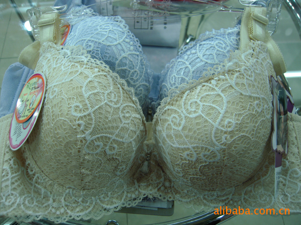 新品 按摩柔珠粉袋<em>胸罩</em> <em>软托</em>聚拢<em>调整型文胸</em> 内