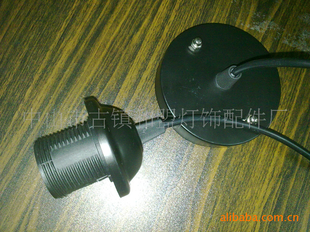 【供应欧规 欧洲标准 CE认证 E14 .E27 灯头 塑