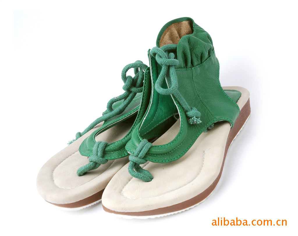 红主角 305 70.00元\/双