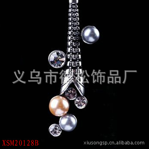 供应魔法棒珍珠项链,高档精美银色镶钻吊坠项链,新款礼品项链