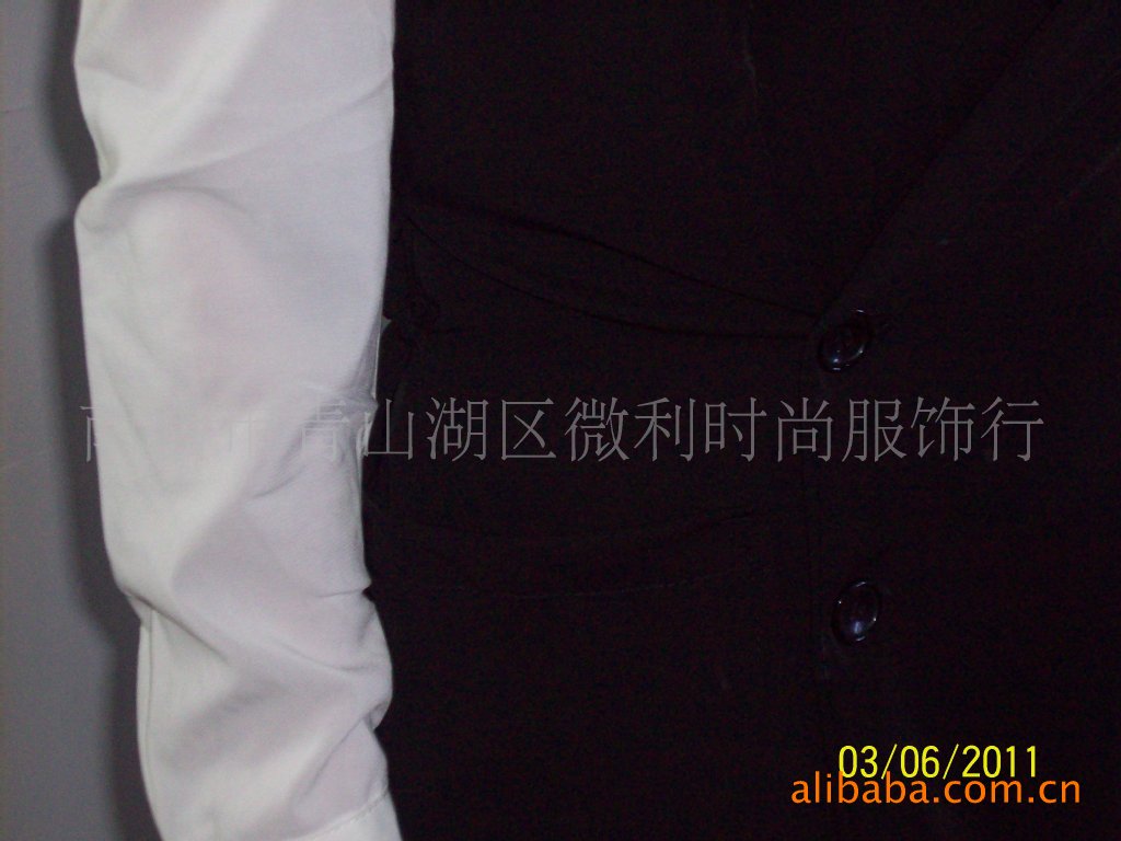 2011新装上市 <em>中长短袖</em>黑色风衣<em>马夹</em>图片,201