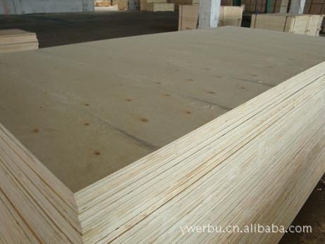 不贴面的胶合板