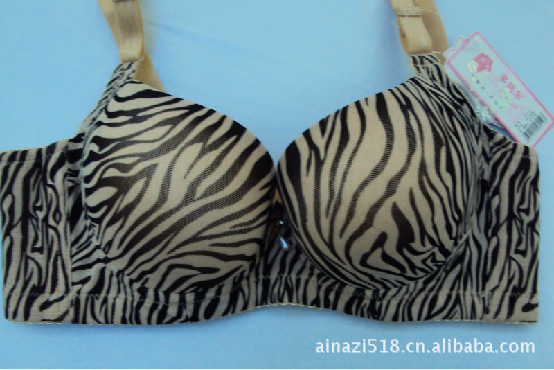 厂家直销 内衣套装批发 聚拢调整型<em>文胸</em> <em>著名品</em>