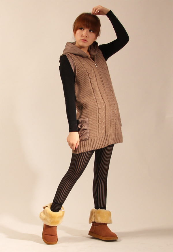 2011秋冬新款韩版女装麻花拉链连<em>帽毛衣马甲</em>