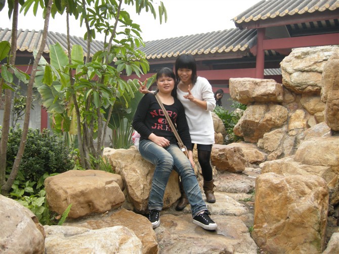 【国庆晒美景】+ 唉,又是只有两个美女,没有帅