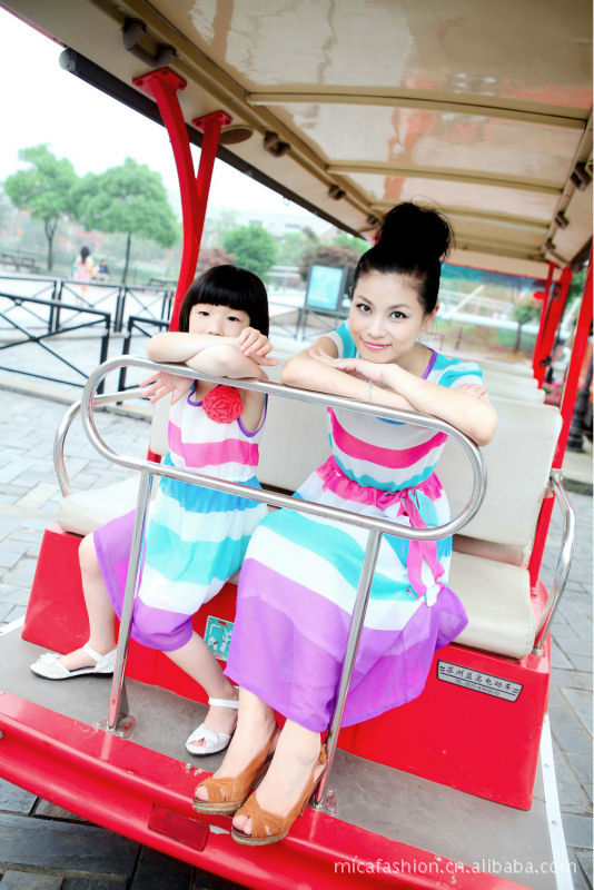 夏新款韩版薄波西米亚彩条雪纺连衣裙<em>母女裙</em>女