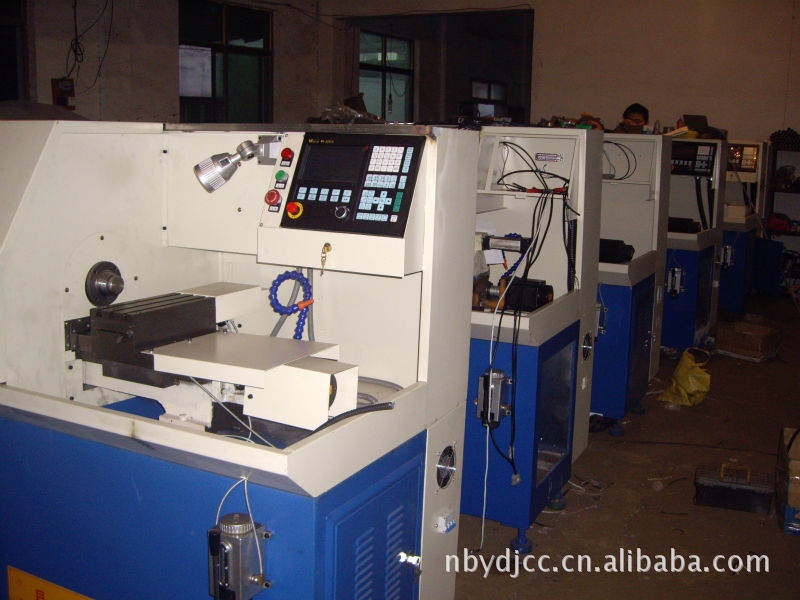 供应半自动数控车床 利润低出售数控车床