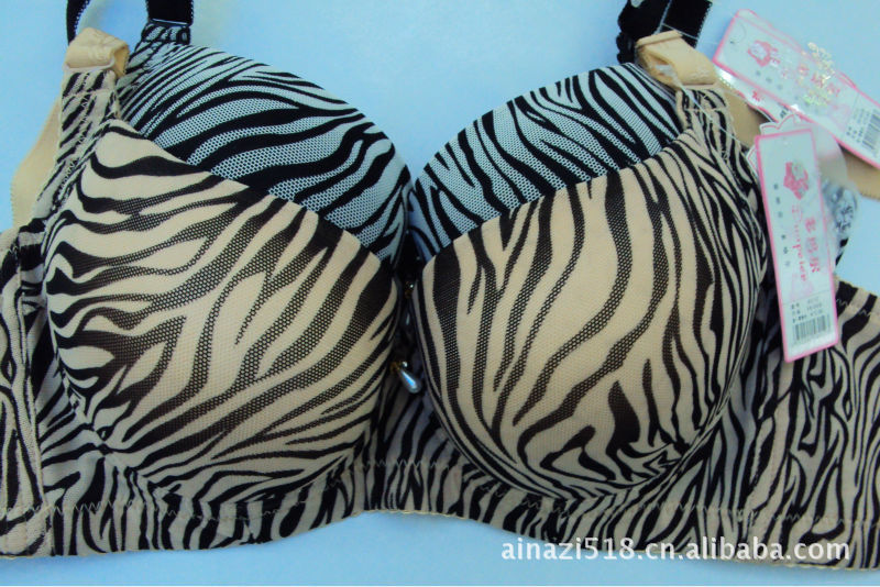 厂家直销 内衣套装批发 聚拢调整型<em>文胸</em> <em>著名品</em>