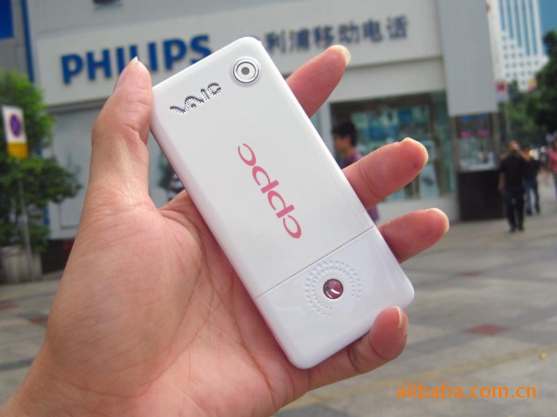 批发cppc a800触摸屏七彩跑马灯炒股语音后台q功能女款直板手机