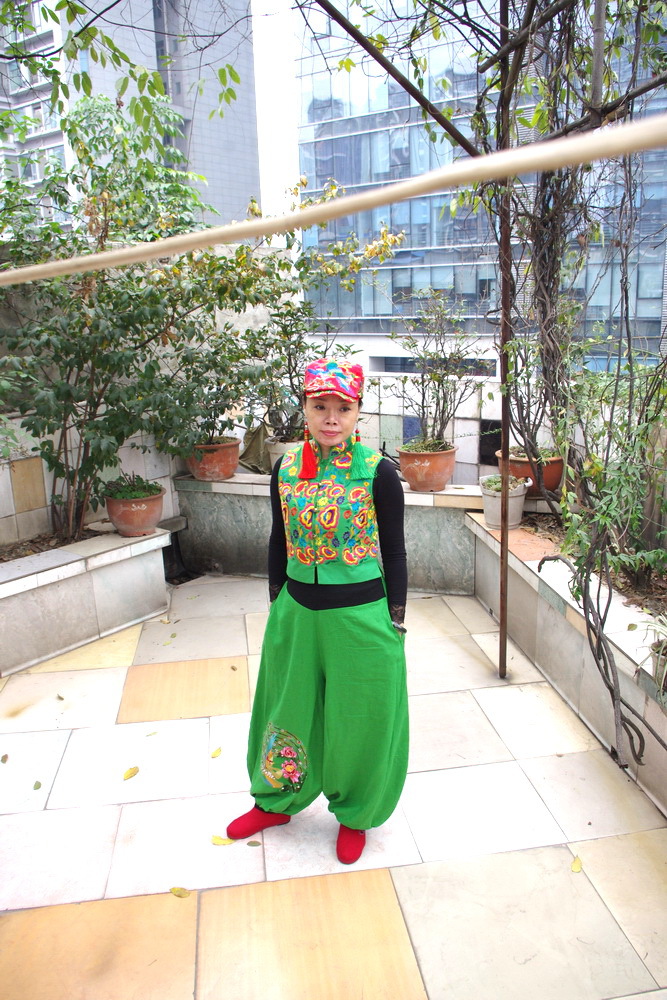 <em>女式立领</em>绣花<em>马甲</em> 凤凰牡丹春秋款阔腿裤 民族