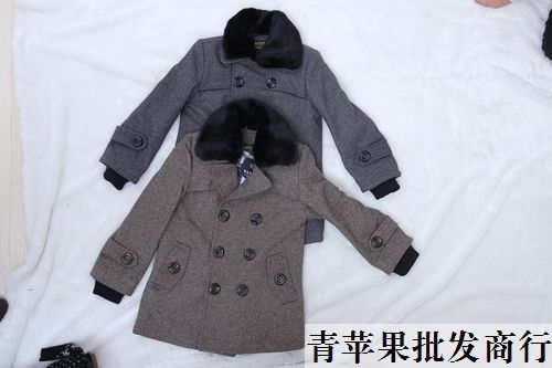 批发供应精品<em>毛</em>领<em>新款</em>儿童<em>泥</em>料风衣<em>外套</em> 中小
