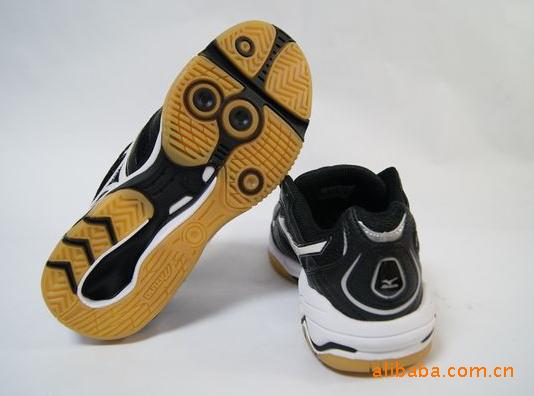 【批发 最新款美津浓86001羽毛球鞋 乒乓球专