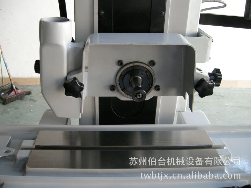 精品推荐台湾全新精密平面滚刀磨床 618S