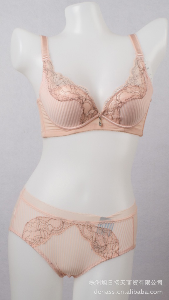 霞丹妮11年新款<em>文胸批发</em> 聚拢后3排搭扣<em>胸罩</em> 