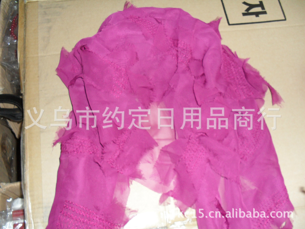 【超低价供应优质时尚休闲棉质<em>女士围巾</em>(<em>长度</em>